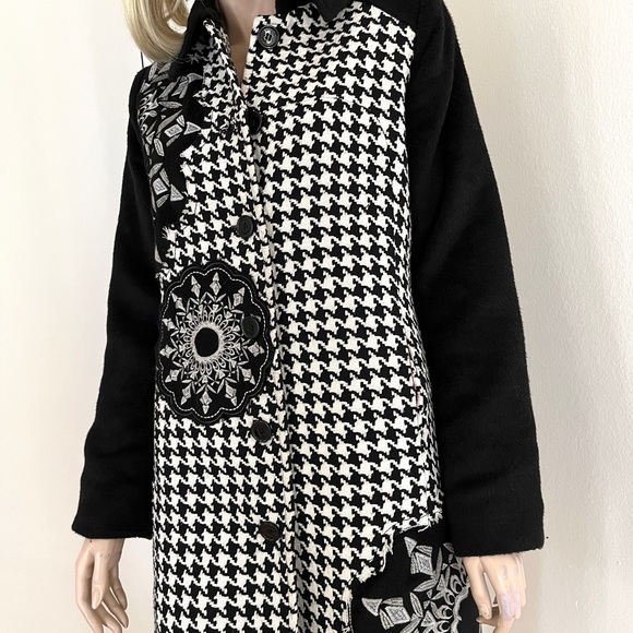 Desigual of Spain Herringbone Coat Jacket Black White Red Quilted Lined 42 Euro - Picture 5 of 16